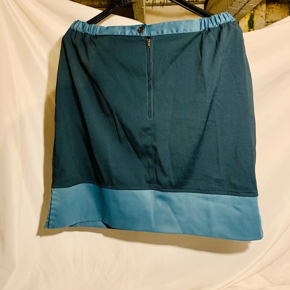 Satiny look RTG collection Blue Sz13 Skirt - Picture 4 of 4